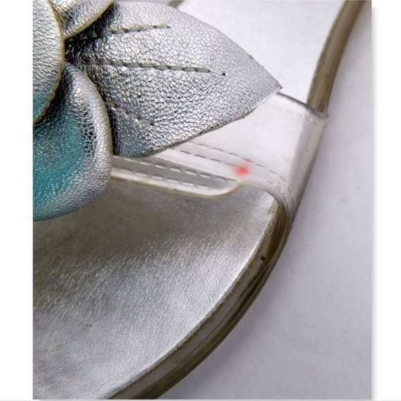 STUART WEITZMAN Silver Floral Thong Flat Sandals 6 - Picture 6 of 6